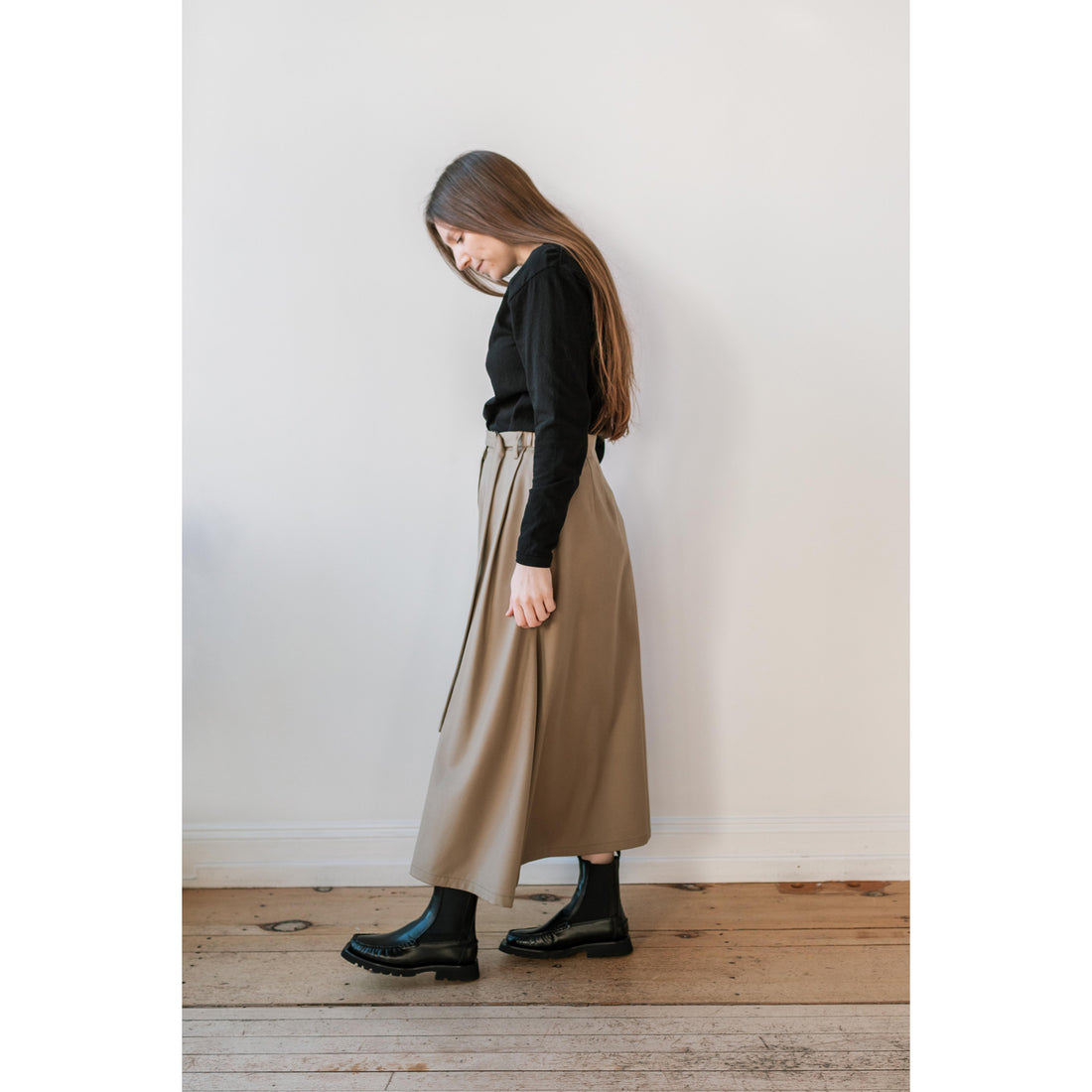 Sayaka Davis Flared Long Skirt in Beige