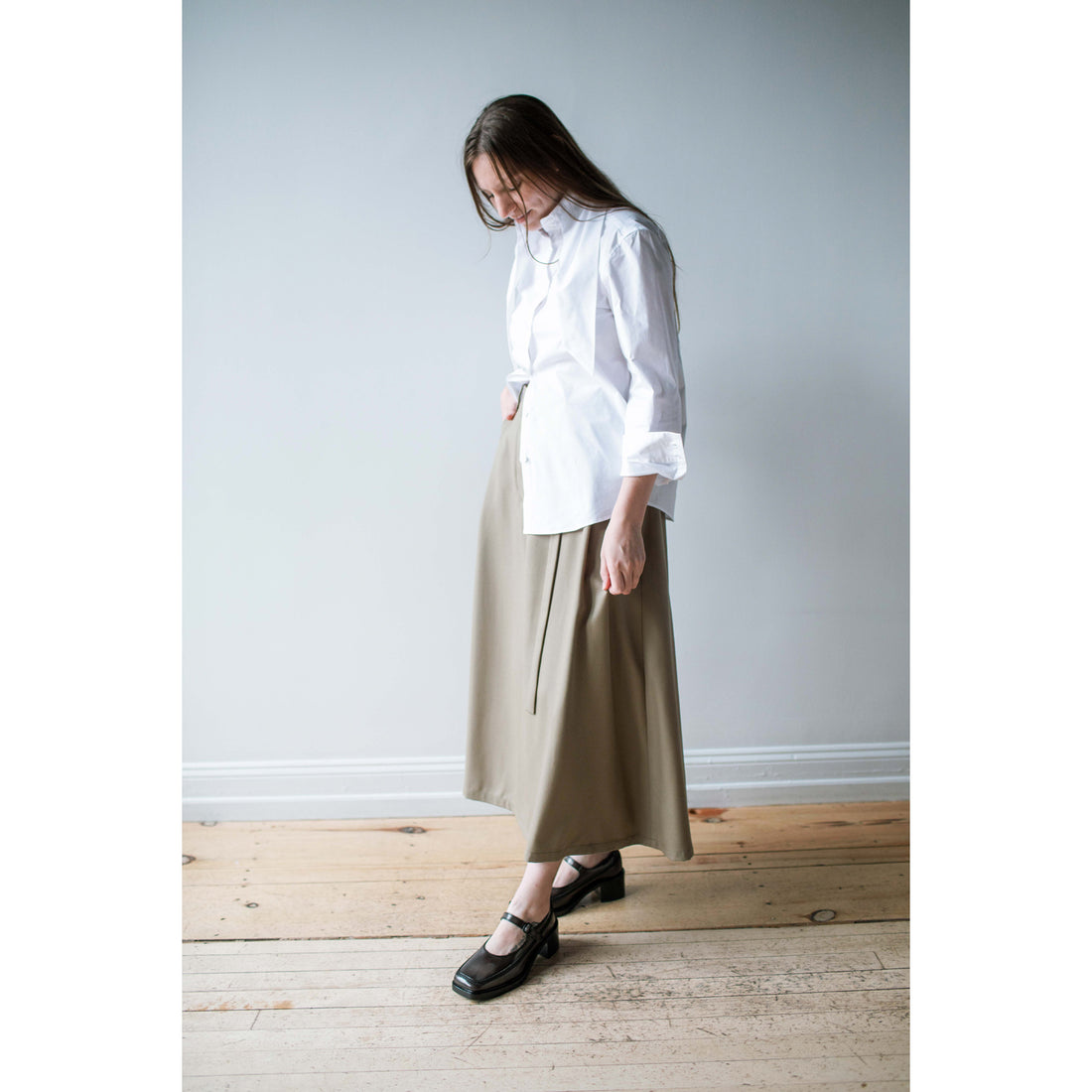 Sayaka Davis Flared Long Skirt in Beige