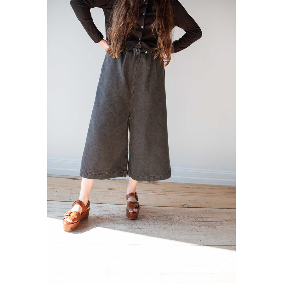 Anntian Comfi Pant in Black Stone Wash Jean