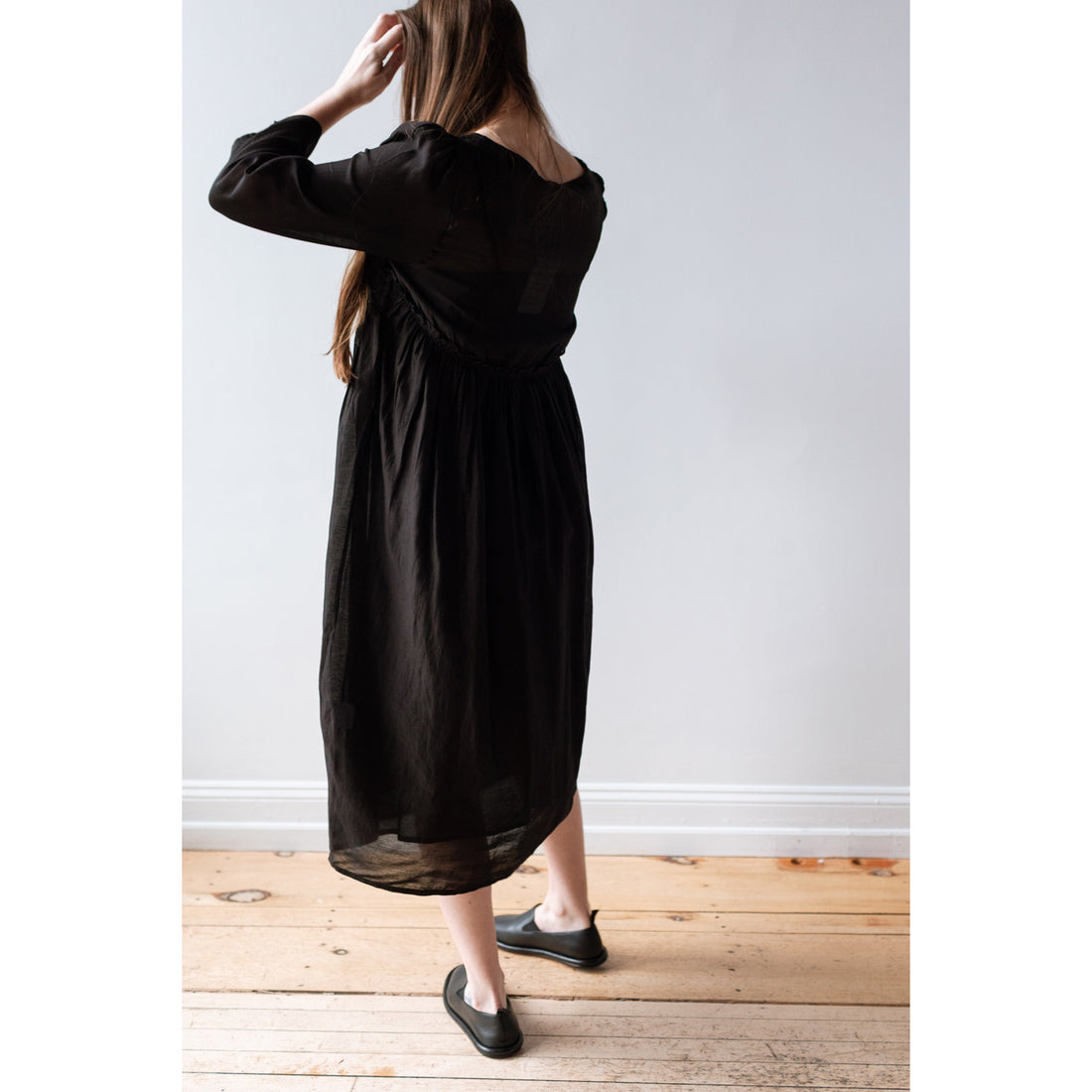 Anaak Mai Longsleeve Dress in Onyx