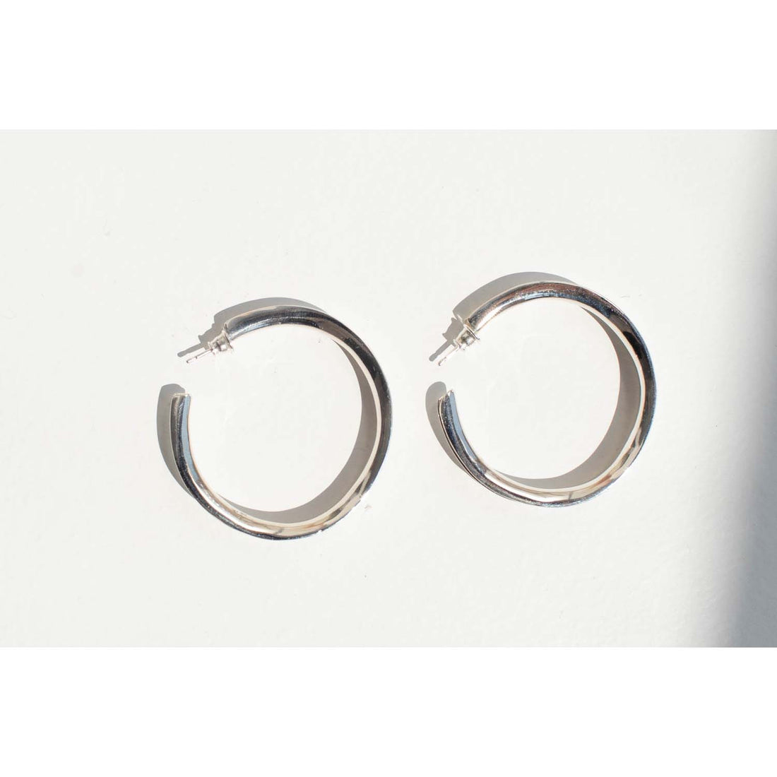 Fay Andrada Taita LG Hoops in Silver