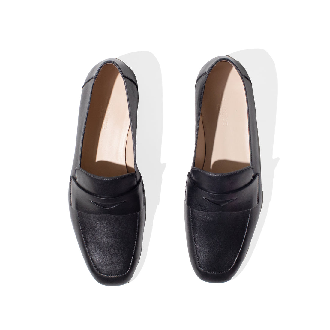 Le Monde Béryl Soft Loafer in Placket Leather Black